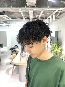 スイ 松戸(SUI) 刈り上げマッシュ×ツイストスパイラル【松戸/メンズ】