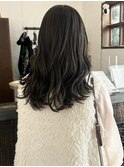オリーブグレージュ