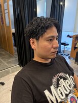 マジック(magic)&nbsp;前下がりセンターパート×ツイスパ