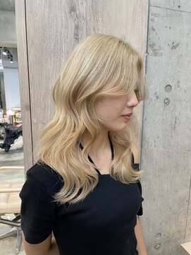 サンク 原宿 表参道(cinq) 切りっぱなしボブヘーゼルグレージュミディアムレイヤー