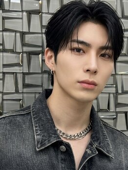 ウィーニード 名古屋(WENEED)の写真/【韓国大人気サロンが名古屋上陸☆】骨格に合せた韓国ヘア。清潔感×気品を兼ね備えた韓国パーマでモテヘア