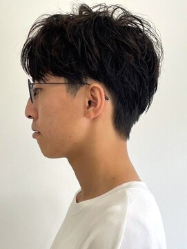 ラギッド 大野城店(RUGGED) 刈り上げショート ニュアンスパーマ メンズショート 黒髪 20代