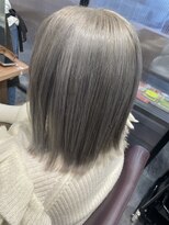 イースタイル 元町店(e-style)&nbsp;赤み×ホワイトブルー