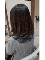ユニックス 浦和店(UNIX)&nbsp;レイヤーカット×インナーカラー【個性派ブルーカラー】