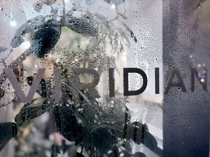ビリジアン(VIRIDIAN)の写真