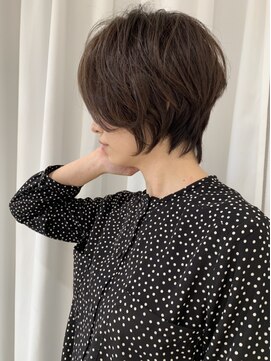 フォンズ(FONS) 小顔にみえるショートレイヤー