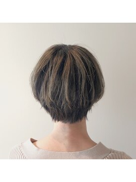 ラフ(laugh) ハイライトとショート