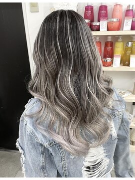 ジゼル(gisele) （小山）ホワイトバレ