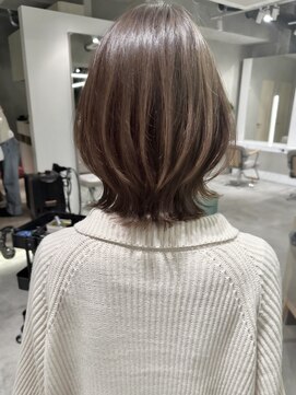ナナローネス(nana loness) レイヤーカット くびれボブ ミディアムヘアー レイヤーボブ