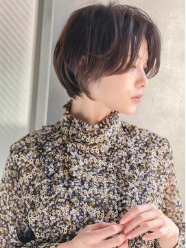 アグ ヘアー レンジ 佐野富岡店(Agu hair rangie) 《Agu hair》長めバングで小顔垢抜けショート