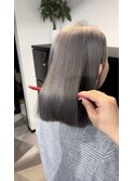 シルバーグレー