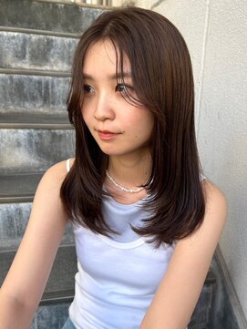 パーク 福岡天神西通り店(parc) オリーブベージュ センターパート レイヤーカット 透明感