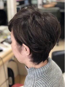 ヘアークリアー 春日部 大人可愛い耳かけ小顔ショートレイヤー/30代40代50代