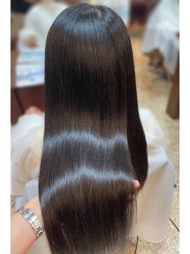 ジーナ 福岡千早(Zina) 縮毛矯正＊髪質改善＊トリートメント【zina千早】