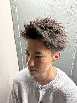 リベラル 天神(LIBERAL) スパイキーピンパーマ