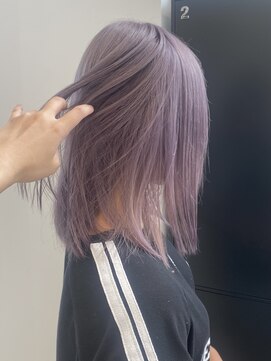 クオン 伊勢崎(QUON.) パープルグレージュ