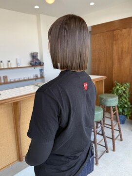 イット(it.) 【 miku 】切りっぱなしbob × 透明感カラー