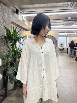 リラ バイ クオーレ(LIRA by CUORE) 顔まわりレイヤーボブ