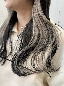 サクラ 岐阜(SAKURA) 仕事や学校で隠せるバレないインナーカラーグレージュ