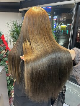 オリーブカラー（岡田莉奈）