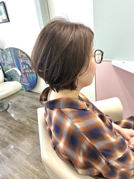 ビートリップ ヘアードレッシング(B trip hair dressing) ショートボブ