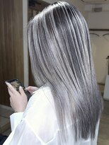 ブレイズヘアー(BLAZEhair) 【コントラストデザイン】ホワイトバレイヤージュ×ブリーチ2回