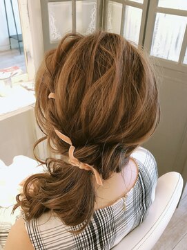 ヘアーリッチスタイルジェネシス(hair rich style Genesis) サイドポニーテール