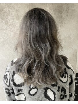 ニノ(nino) 【NINO】ライトグレージュ