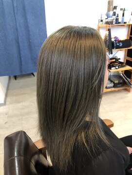 ブルービー(Blue Bee) レイヤーカット