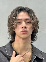 フィフスパーク(fifth PARK)&nbsp;渋谷メンズパーマセンターパートウルフカットミディアムパーマ