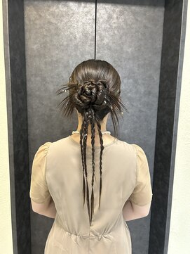 ミラ(Mila) 個性派*ロングカチモリアレンジ/結婚式.お呼ばれ