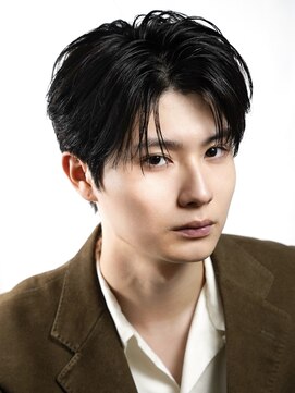 オーシャントウキョーシブヤ(OCEAN TOKYO shibuya) フェザーパーマシャドウパーマカルマパーマセンターパート