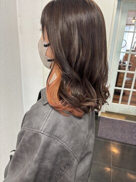 イヤリングカラーオレンジ