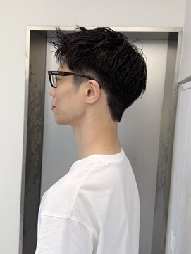 ビューナゴヤ 名駅(VIEW NAGOYA) メンズ/サーフカール/刈り上げセンターパート/波巻きツイスパ