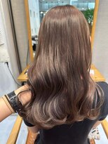 ユニ バイ マグ 長野店(Uni.by Mag)&nbsp;大人可愛いブリーチなしダブルカラーくすみカラーアッシュグレー