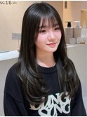 暗髪でも重く見えない韓国レイヤー
