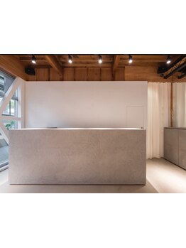 【川越市駅目の前】女性スタッフのみ、少人数のプライベート空間で素敵なサロンライフを