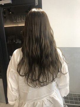 エイト 池袋店(EIGHT ikebukuro) カーキグレージュ