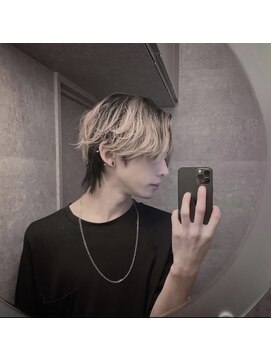 シン(syn) リバース　センターパート　ウルフ