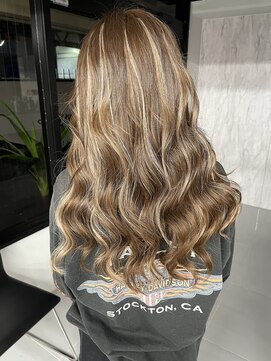 ラピス 大宮(Lapis) エクステ×ハイライト♪