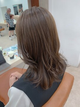 ガーデンヨコハマエスト(GARDEN YOKOHAMA est) ミディアム似合わせカットイメチェンハッシュカットフルバング