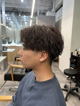 メンズサロン キング 梅田店(Men’s salon K!ng) 波巻きツイストスパイラルパーマ/フェザーパーマ/眉毛/メンズ