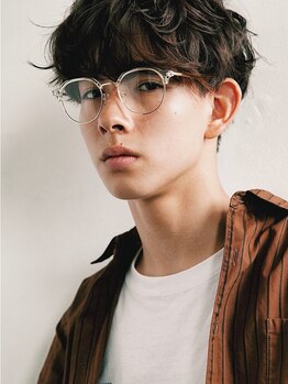 ノアパルフェ 銀座(noah parfait)の写真/22時まで営業！仕事帰りにも★絶妙なデザイン力で周りと差がつくメンズカット！