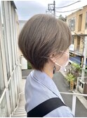 丸みショートボブ/白髪ぼかし