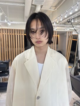 メゾンアクア 表参道(Maison ACQUA) =メンズボブ/フェザーパーマ／MEN’S HAIR/ブルーブラック