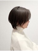 大人透け感ブラウンの丸みショートボブ