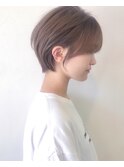柔らかい質感のハイトーンショート