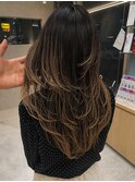 レイヤーカット×グラデーションカラー