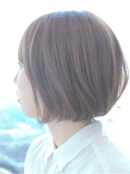 シーカ ヘアデザイン(seeka hair design)の写真/【厳選オーガニックカラー使用サロン】ただ染めるだけでなく、薬剤の調合で明るく染めることも出来る♪