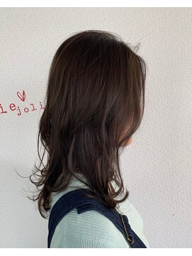 グリー ヘアープロデュース(Gree hair produce) 【Gree小川真由美】シルバーグレー*ゆるふわパーマ☆ミディアム